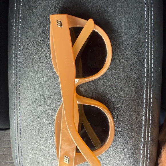 Le Spec sunglasses-Air Heart Carmel color - Picture 5 of 7